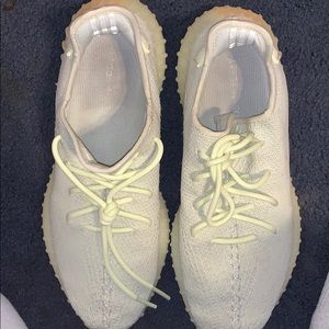 Yeezy  350 7/10 condition Sz 12